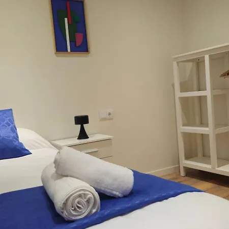 Ciudad Y Playa Apartment *