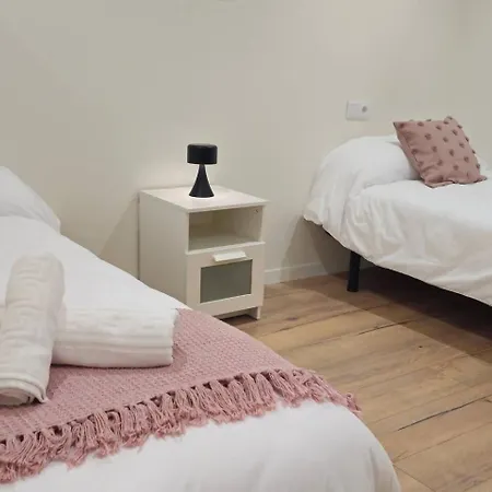 Ciudad Y Playa Apartment *